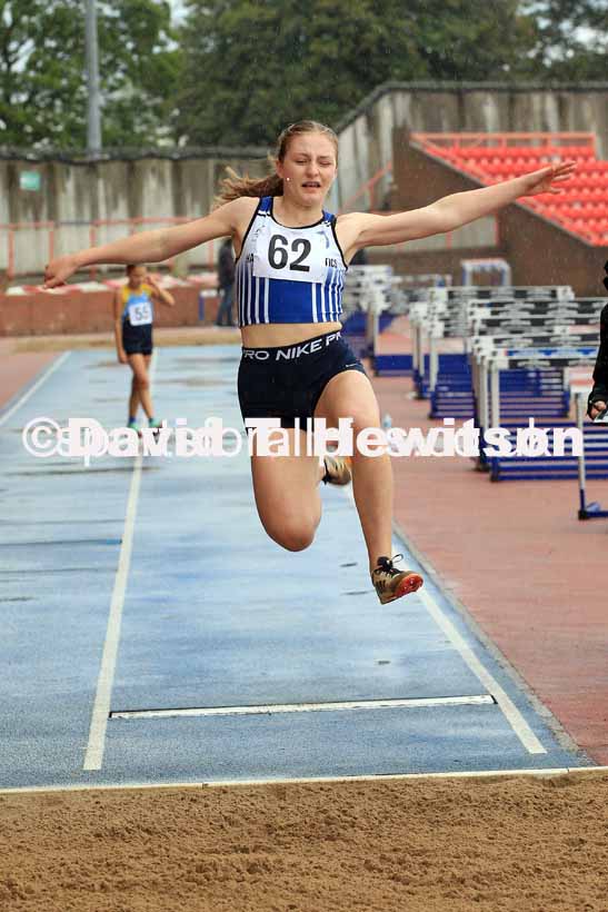 Long jump, 2023 Gateshead Tartan Games.  Photo: David T. Hewitson/Sports for All Pics